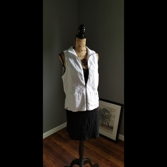 Mod-o-doc reversible white jacquard zip vest - Picture 1 of 7